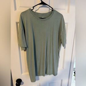 Hollister oversized tshirt